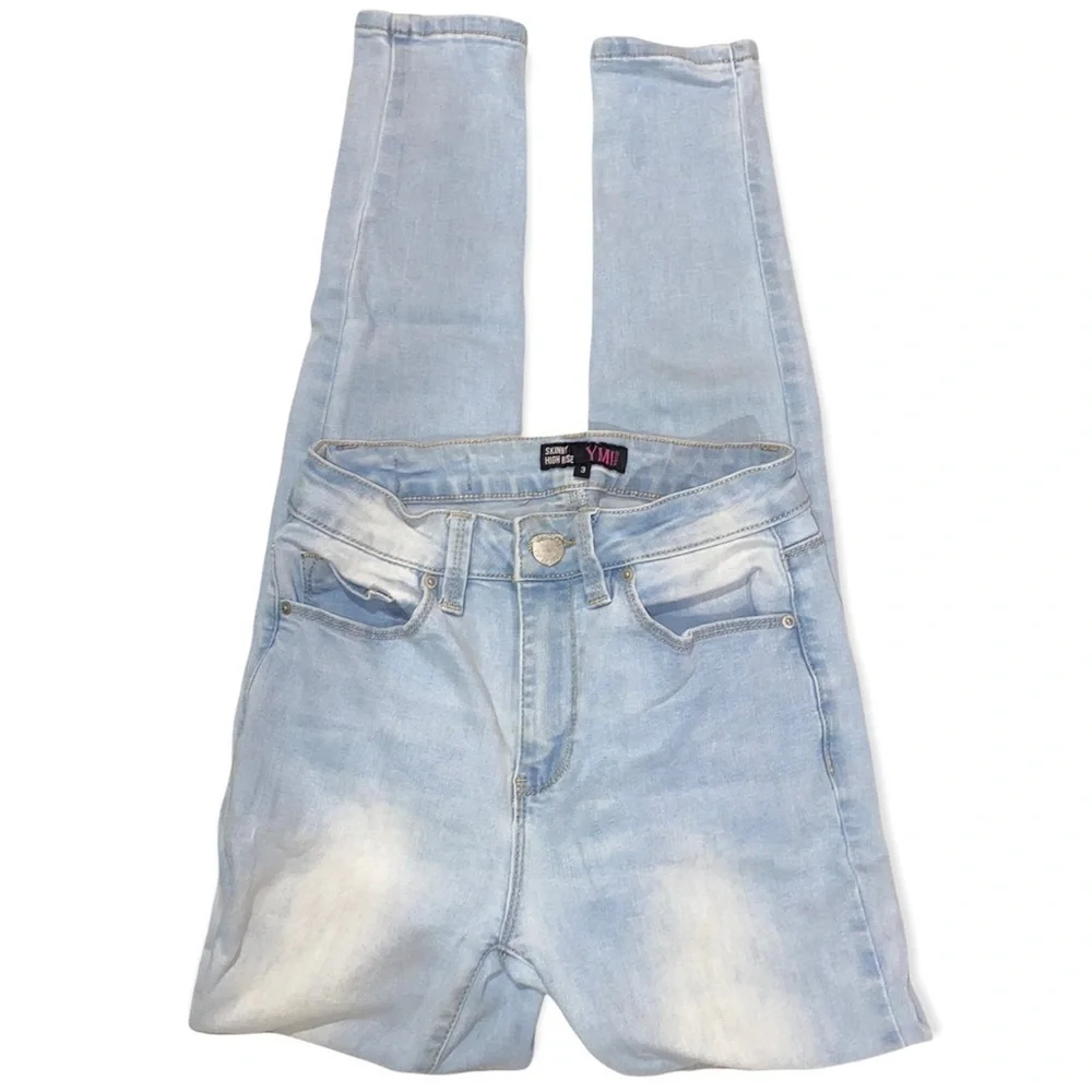 YMI Women’s Junior’s Skinny High Rise Super Light Wash Denim Jeans Size 3 EUC - Picture 2 of 3